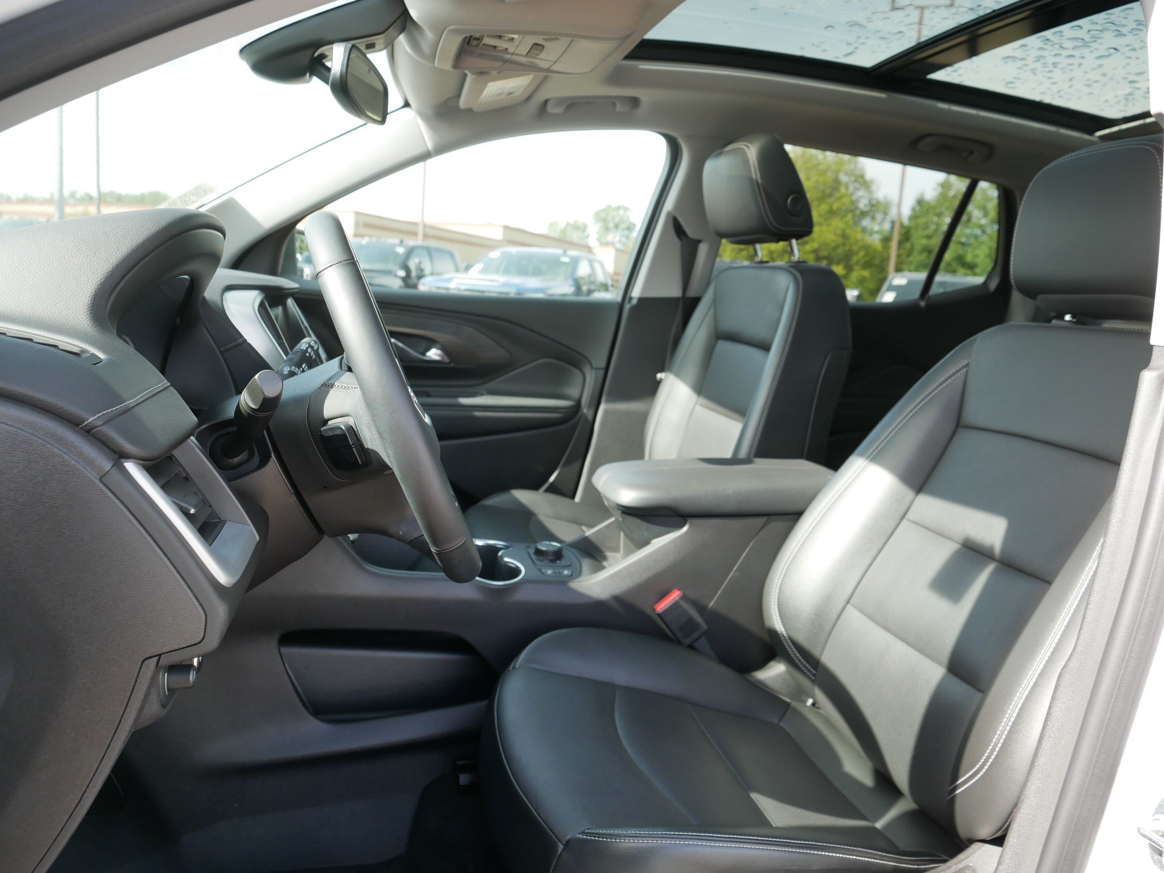 Used 2024 GMC Terrain SLT w/ Infotainment Package II AWD/4WD image 33