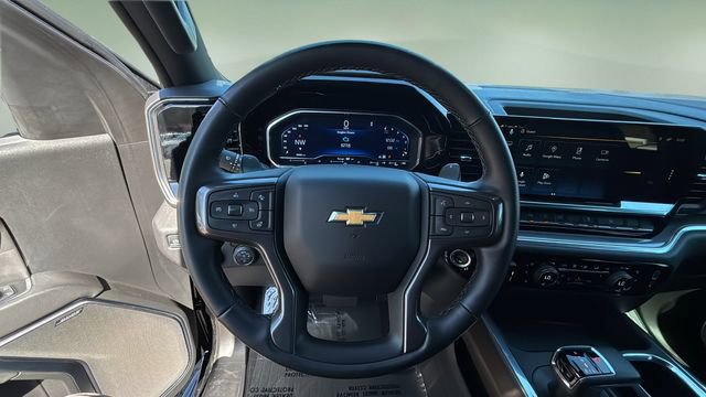 Used 2024 Chevrolet Silverado 1500 High Country w/ High Country Premium Package image 11