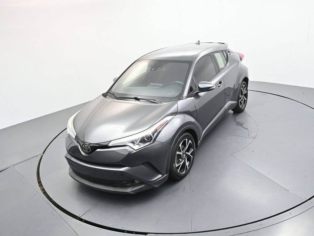 Used 2018 Toyota C-HR XLE FWD image 19