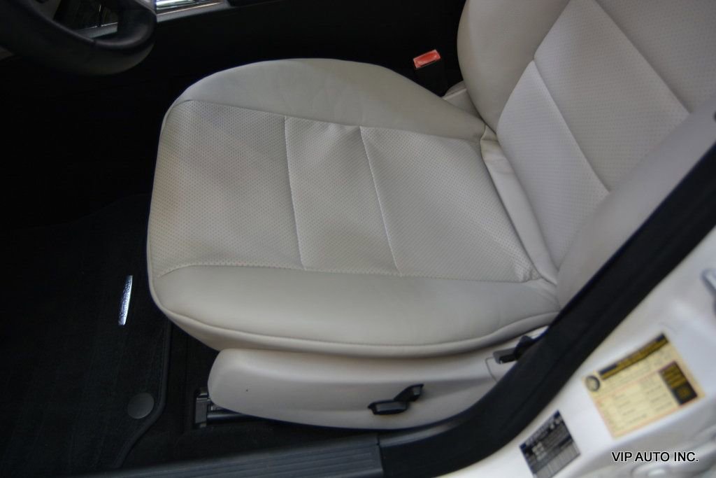 Used 2013 Mercedes-Benz C 250 Sedan image 17