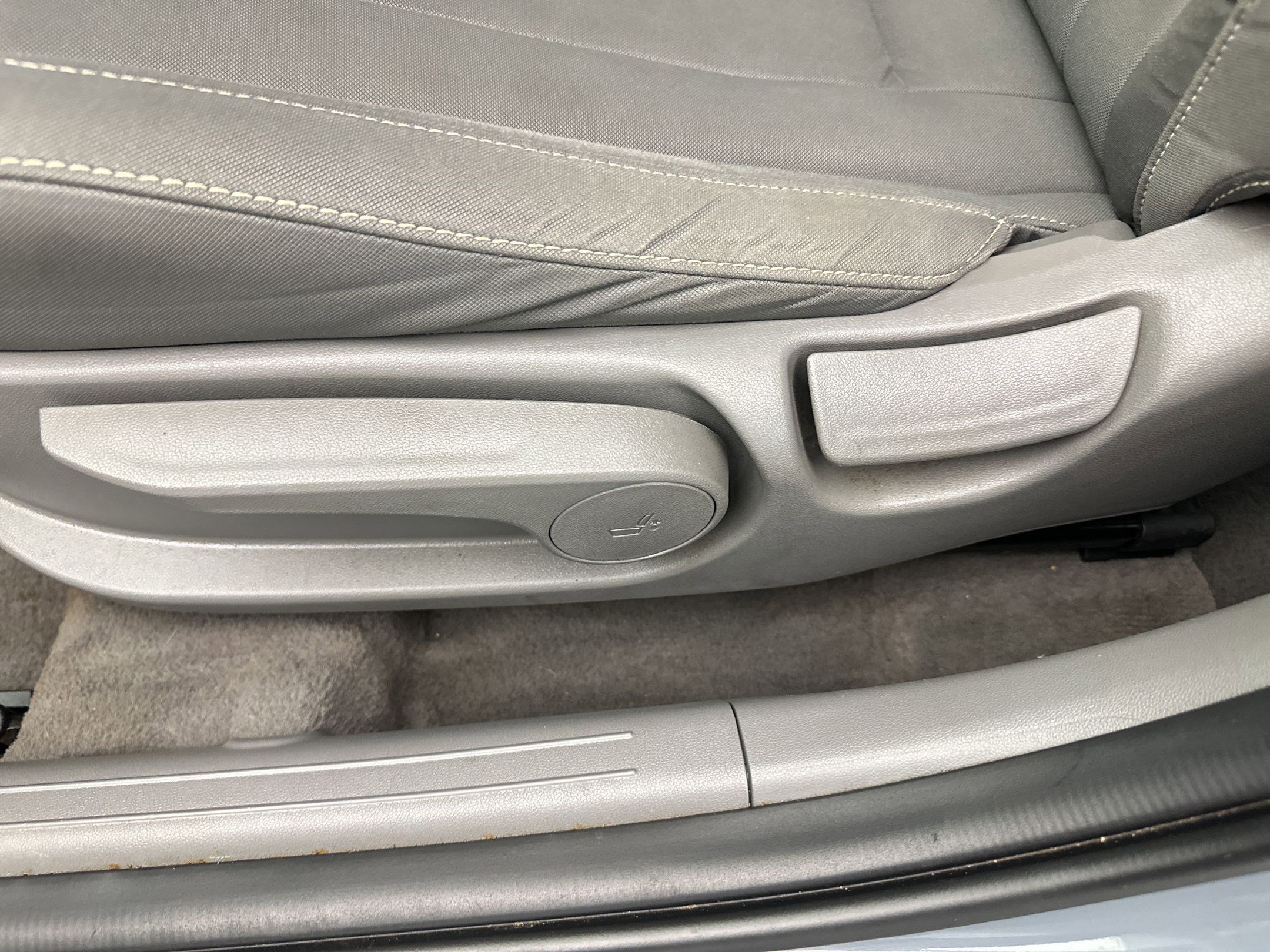 Used 2023 Hyundai Elantra SEL w/ Convenience Package FWD image 14