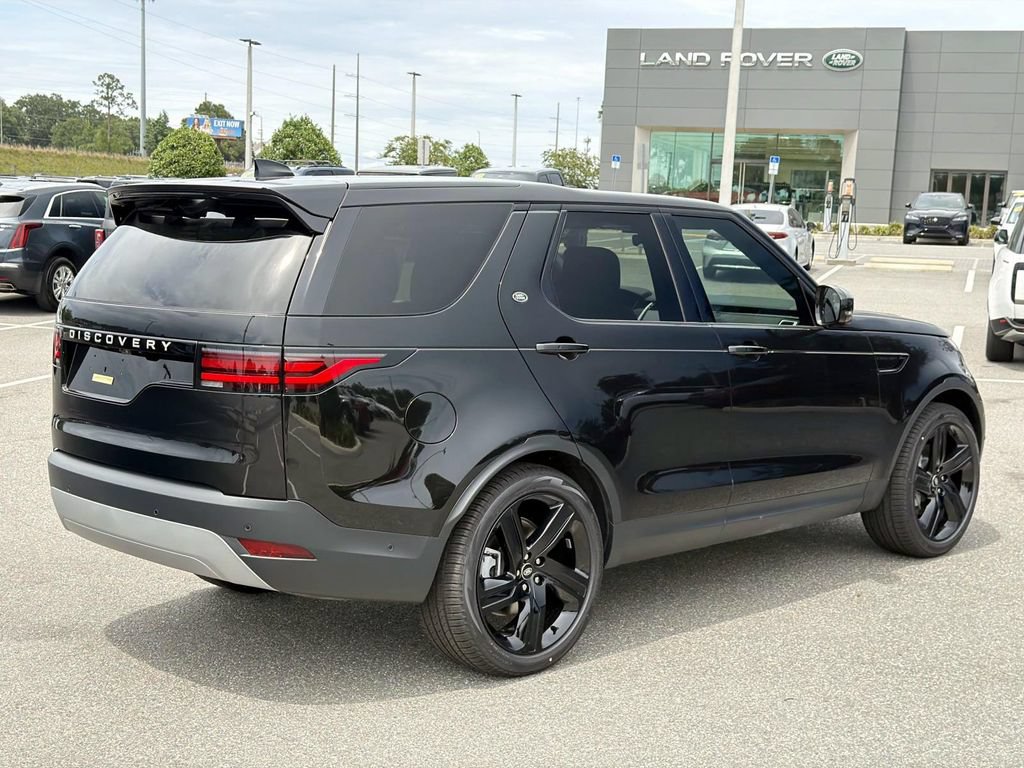 New 2026 Land Rover Discovery S AWD/4WD image 5