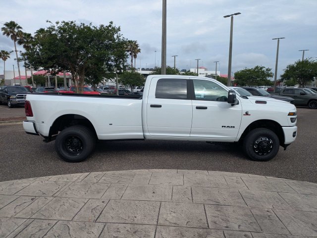 New 2026 RAM 3500 Big Horn AWD/4WD image 3