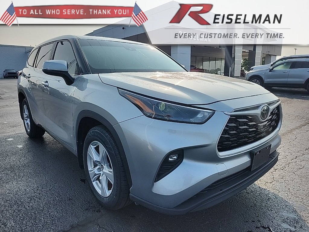 Used 2024 Toyota Highlander LE