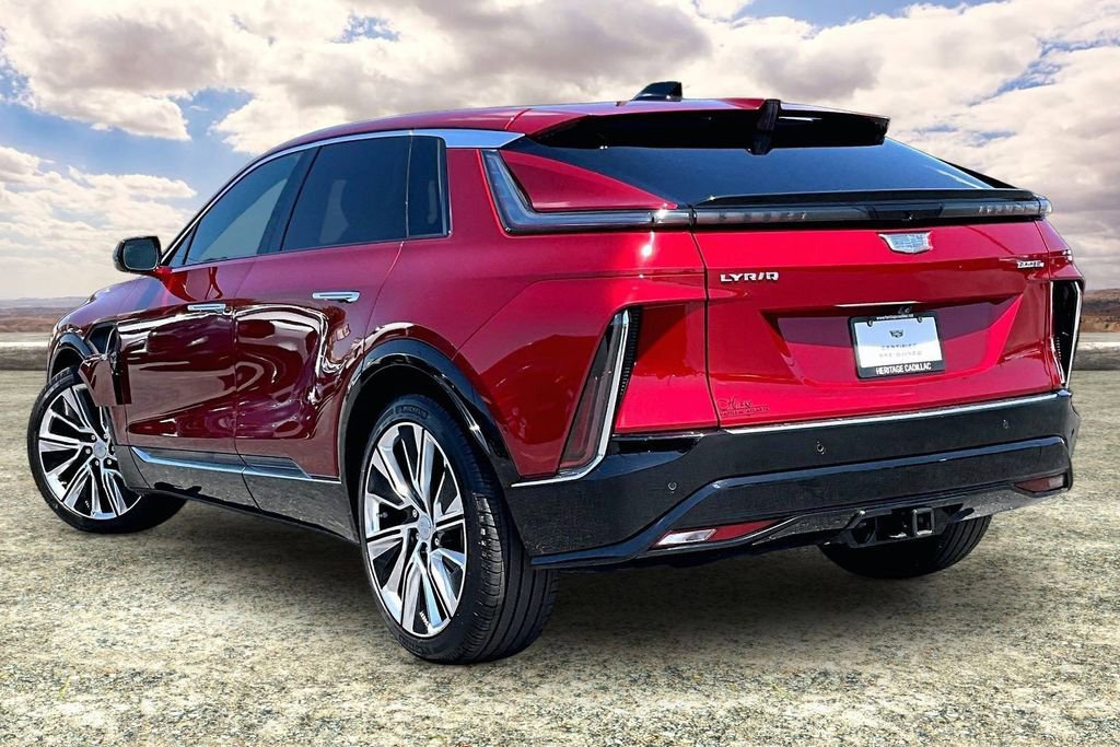 Certified 2024 Cadillac Lyriq Luxury w/ Nappa Leather Package image 4