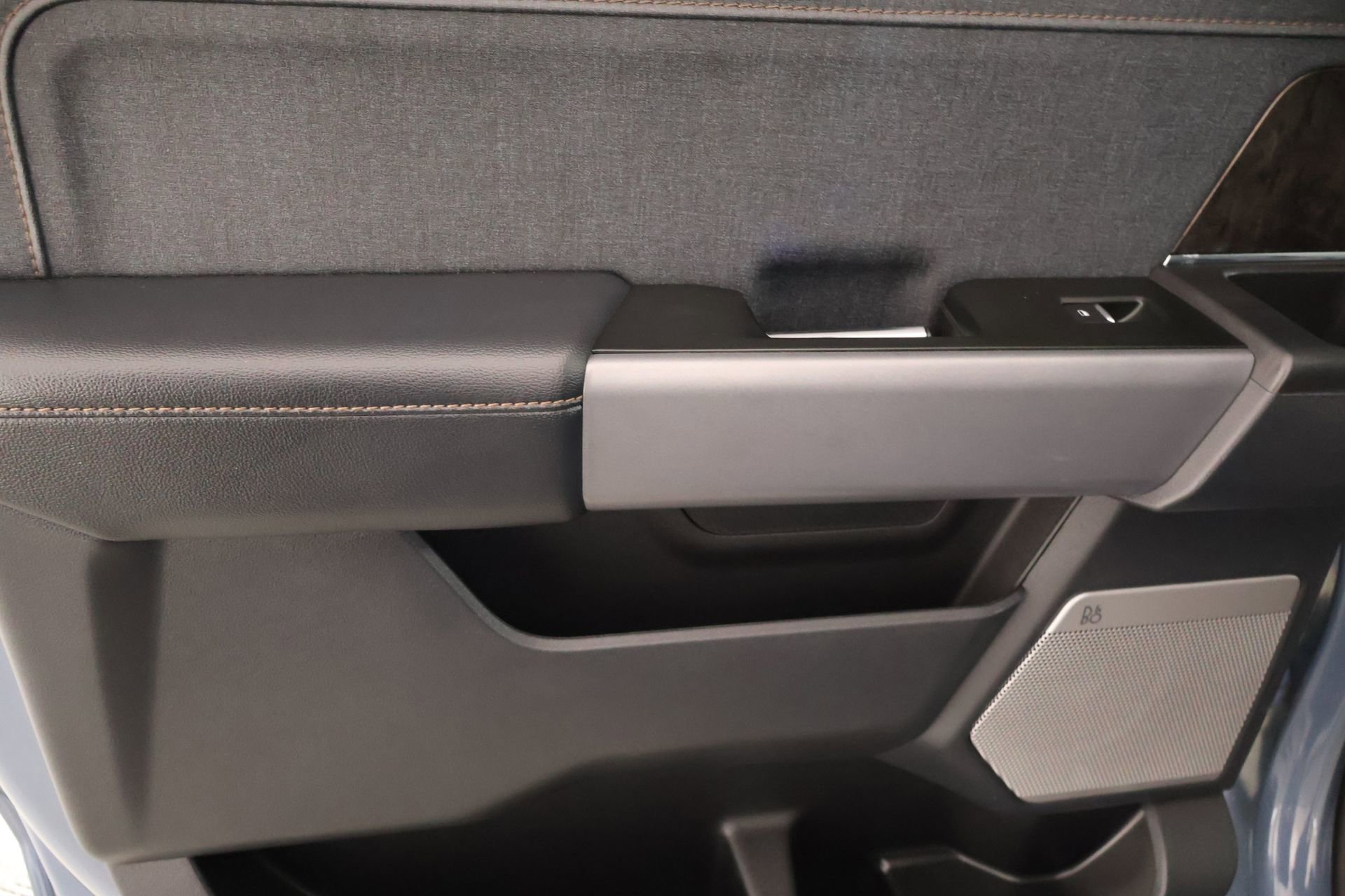 Used 2023 Ford F150 Lightning Lariat w/ Equipment Group 511A High image 17