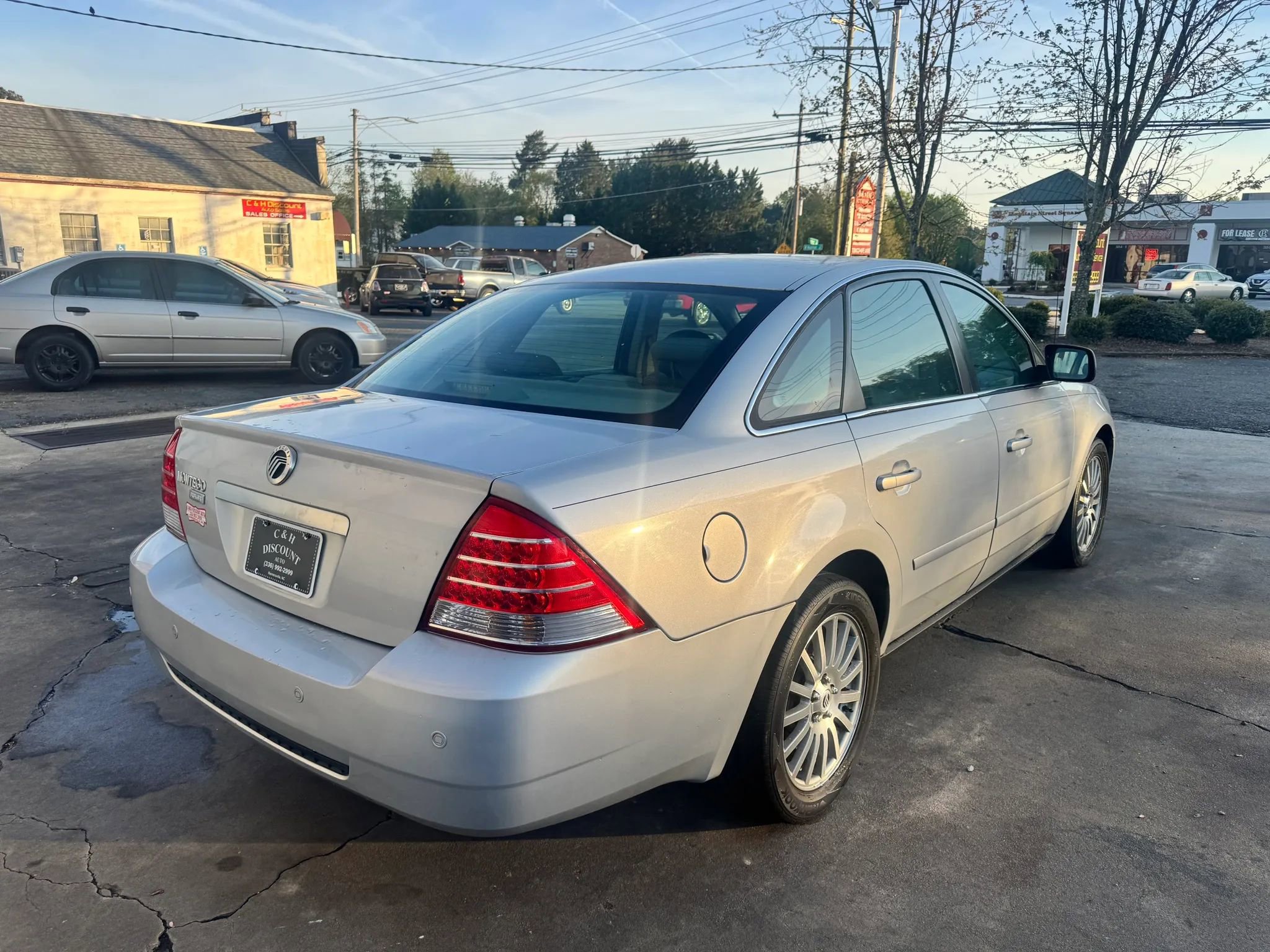 Used 2005 Mercury Montego Premier image 5