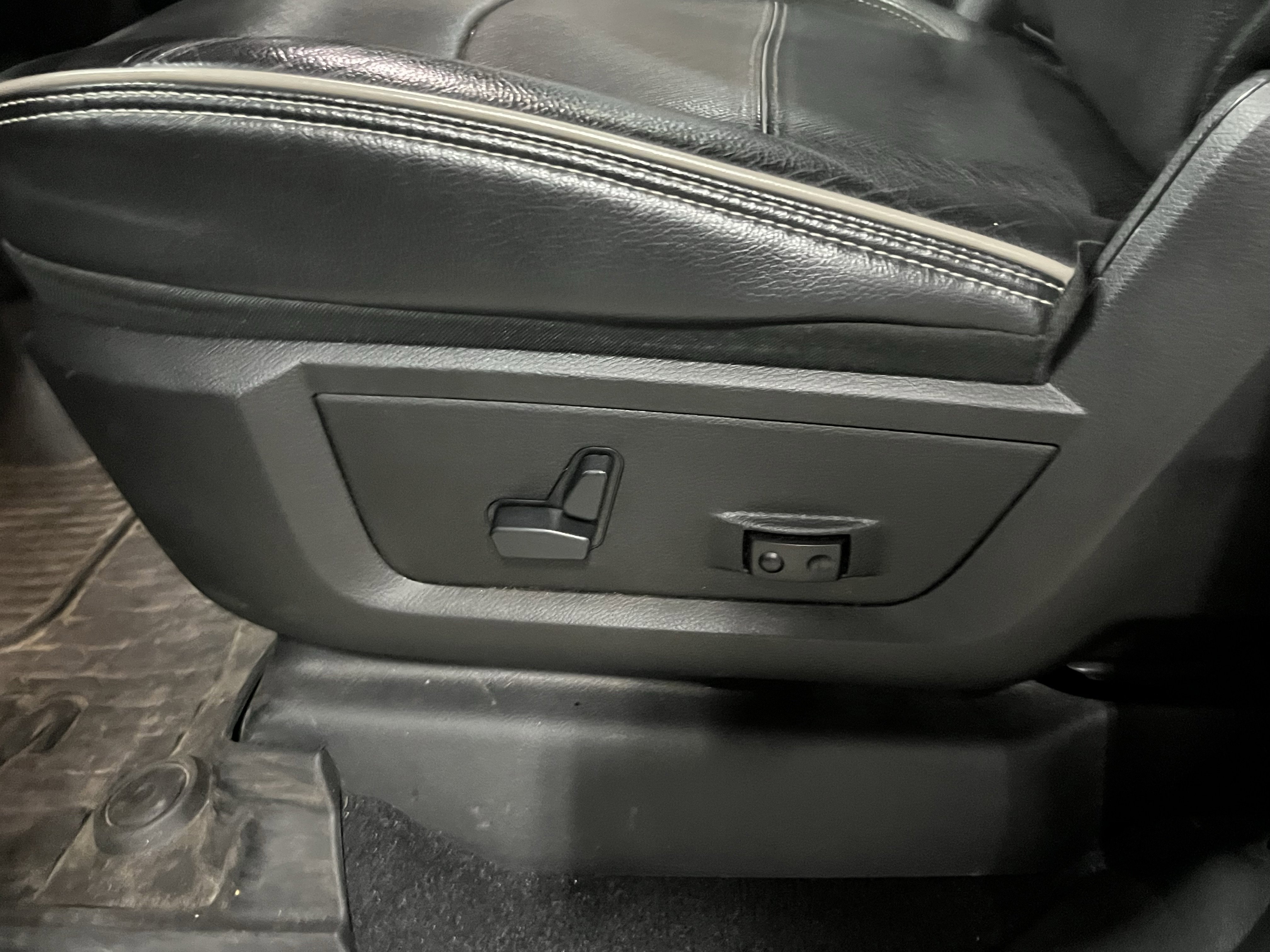 Used 2019 RAM 2500 Laramie image 18