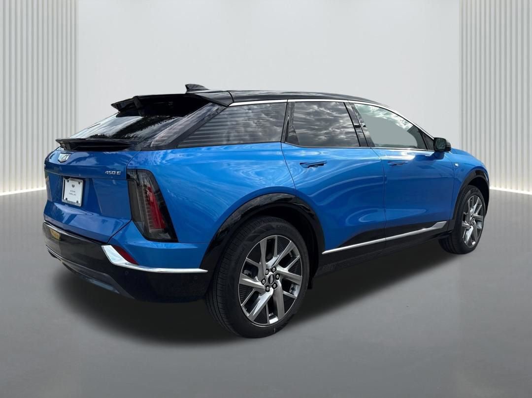 New 2026 Cadillac Optiq Luxury 1 image 5