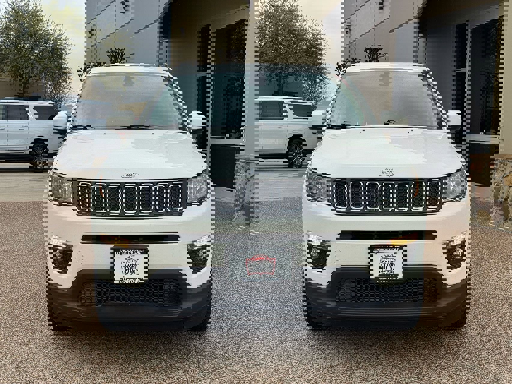 Used 2019 Jeep Compass Latitude w/ Popular Equipment Group image 5