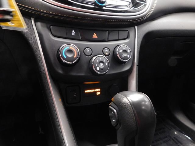 Used 2022 Chevrolet Trax LS w/ Tint and Cruise Package image 32