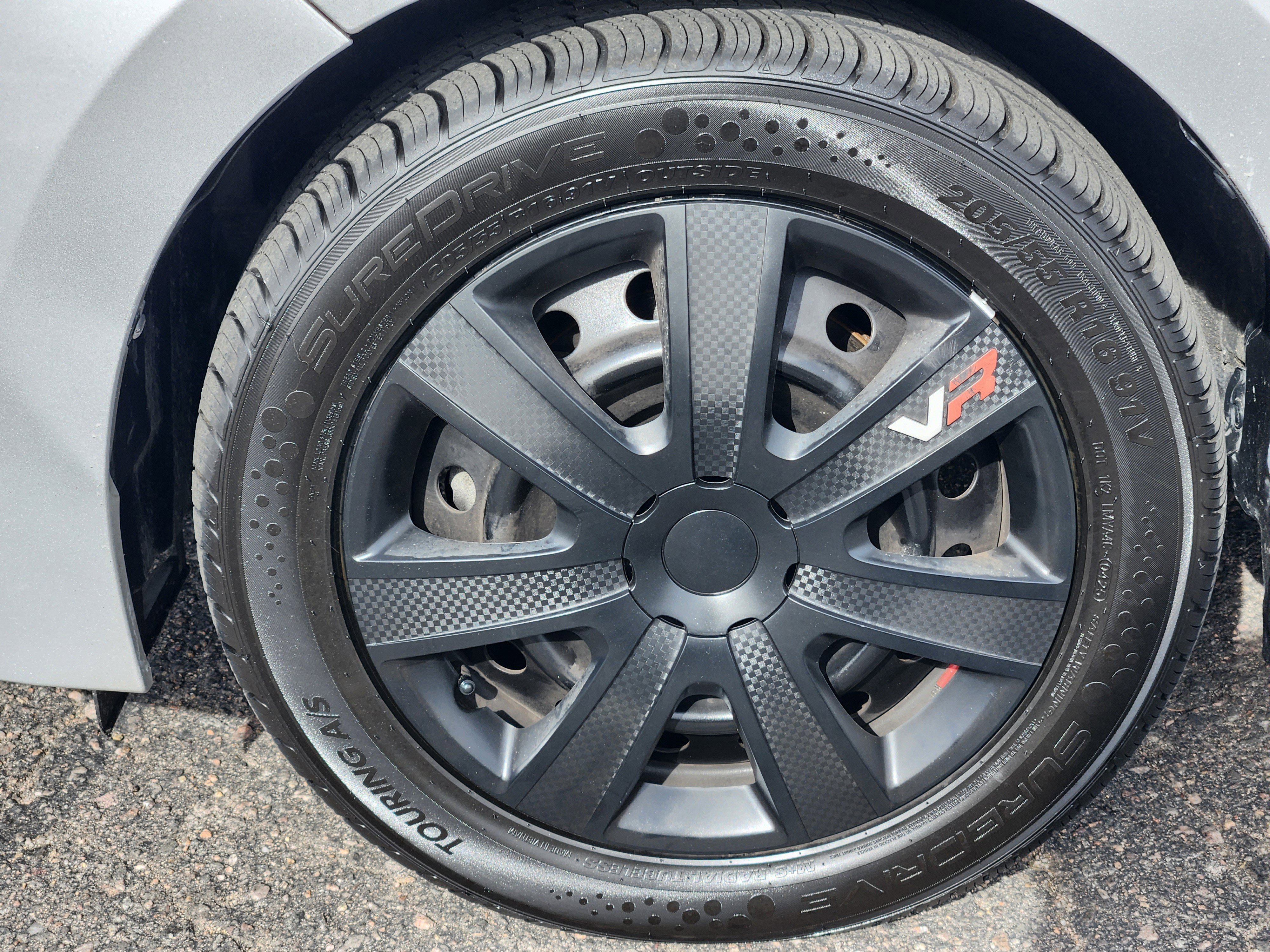 Used 2017 Toyota Corolla LE image 10