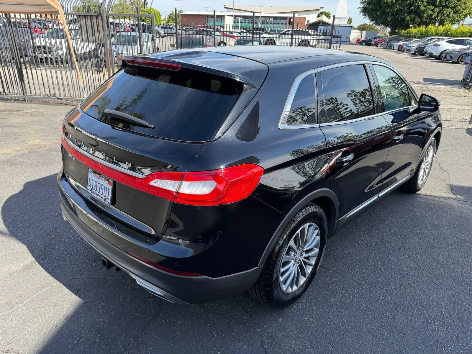Used 2016 Lincoln MKX Select FWD image 19