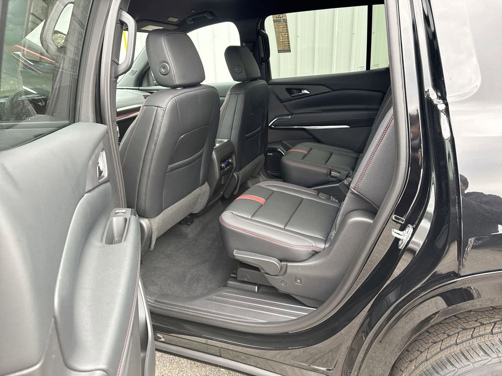 New 2026 Chevrolet Traverse RS image 28
