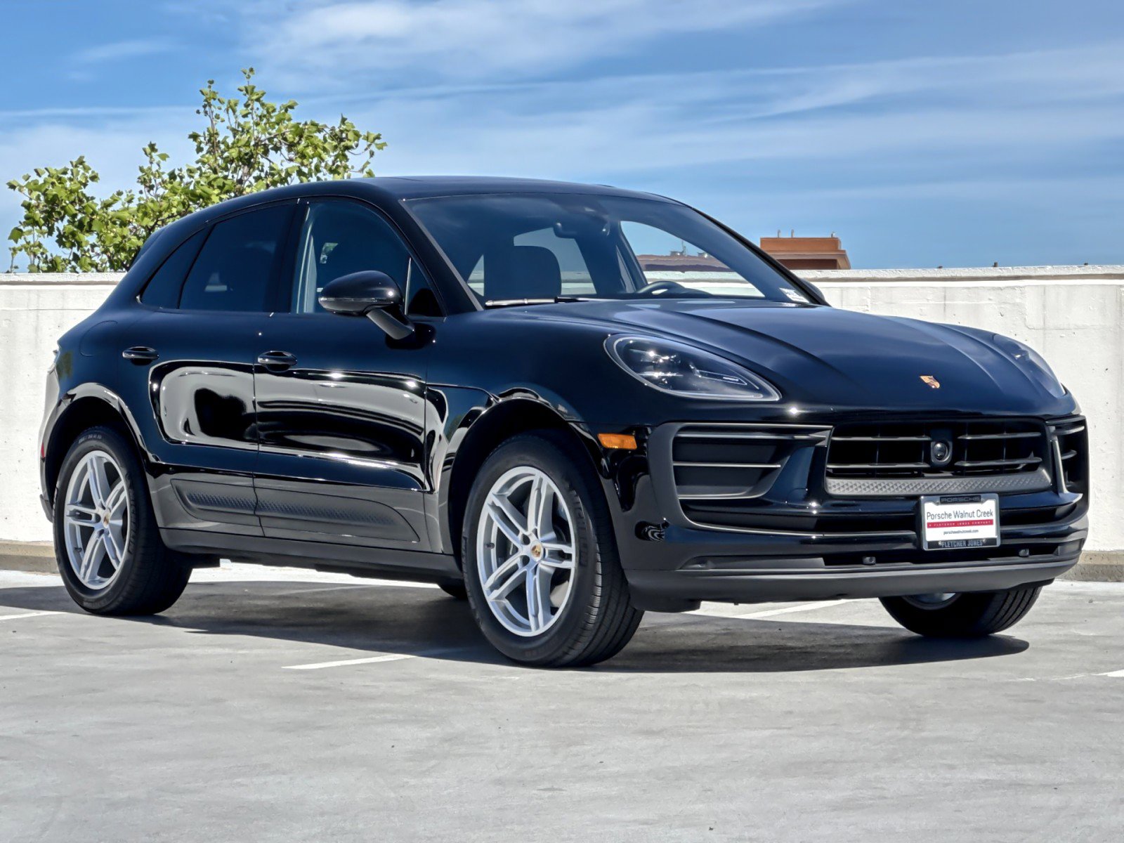 Used 2026 Porsche Macan AWD/4WD image 10