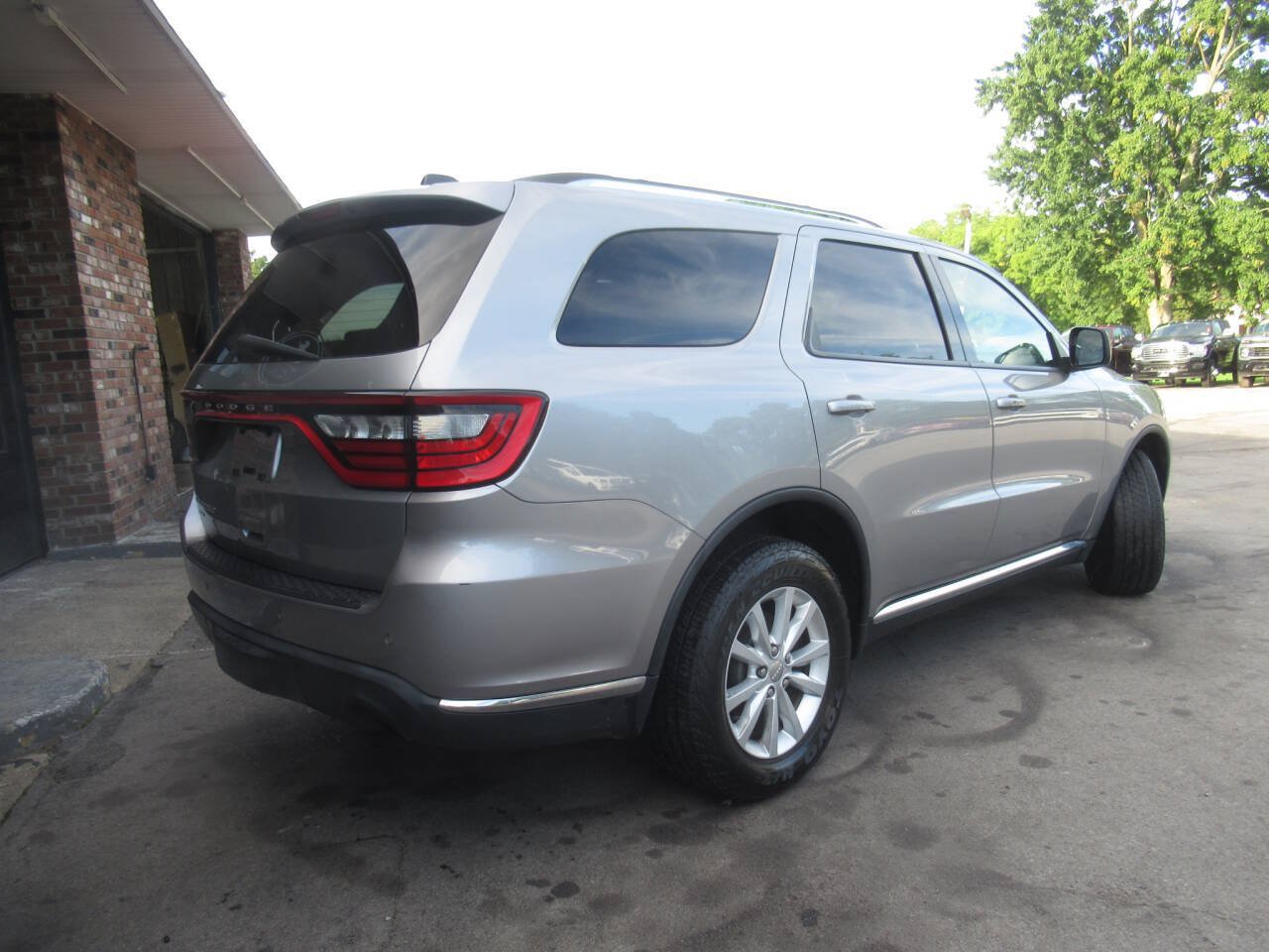 Used 2017 Dodge Durango SXT w/ Quick Order Package 23B AWD/4WD image 6