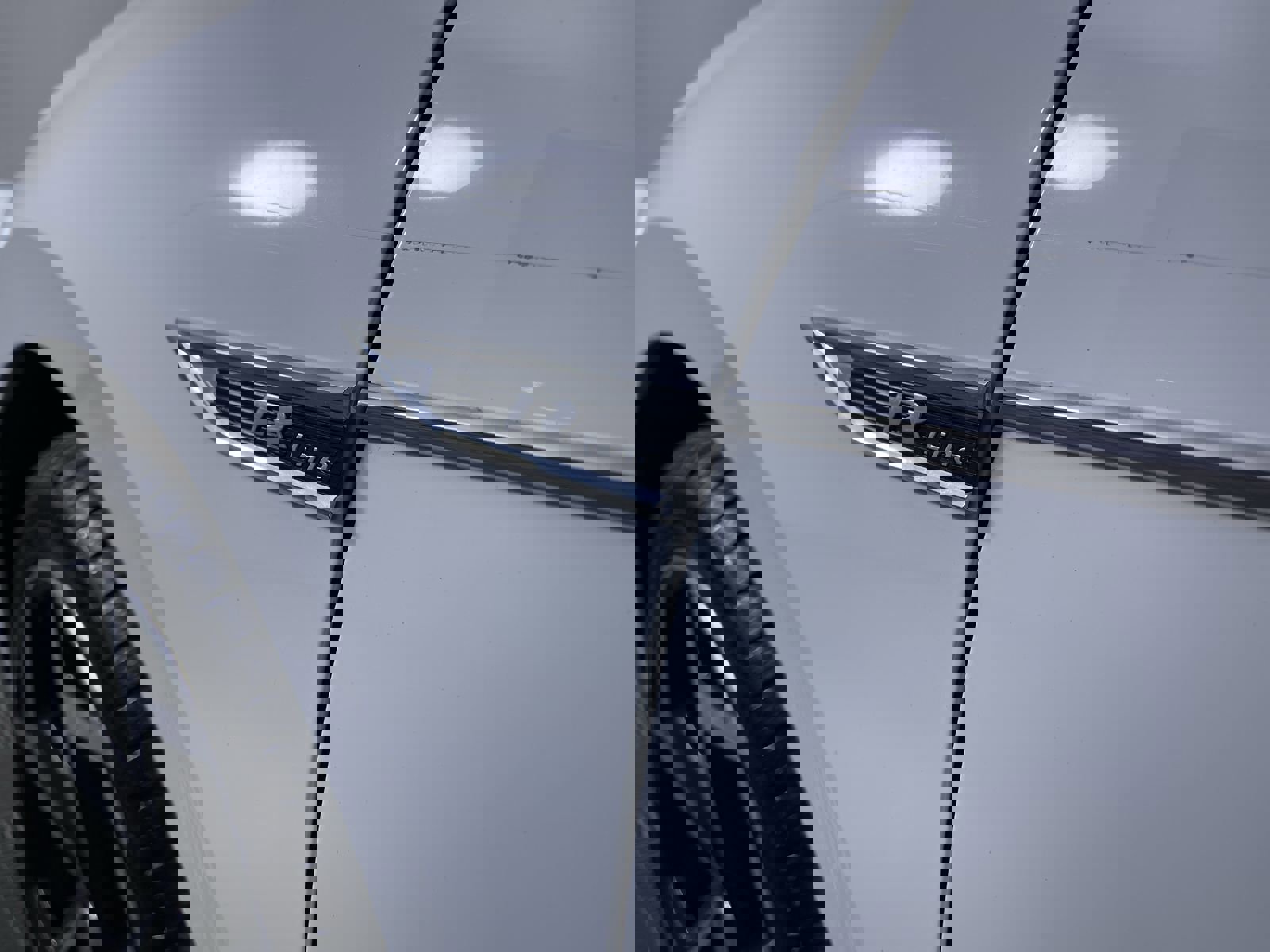 Used 2020 Volkswagen Passat 2.0T R-Line image 24