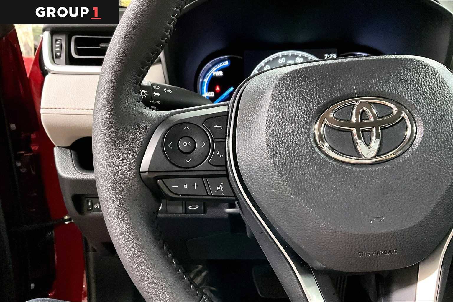 Used 2025 Toyota RAV4 XLE image 23