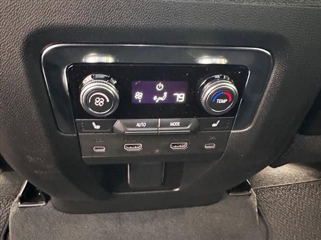 New 2026 GMC Yukon XL Denali w/ Denali Reserve Package image 19