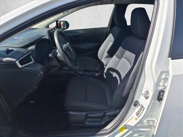 Certified 2024 Toyota Corolla LE FWD image 17