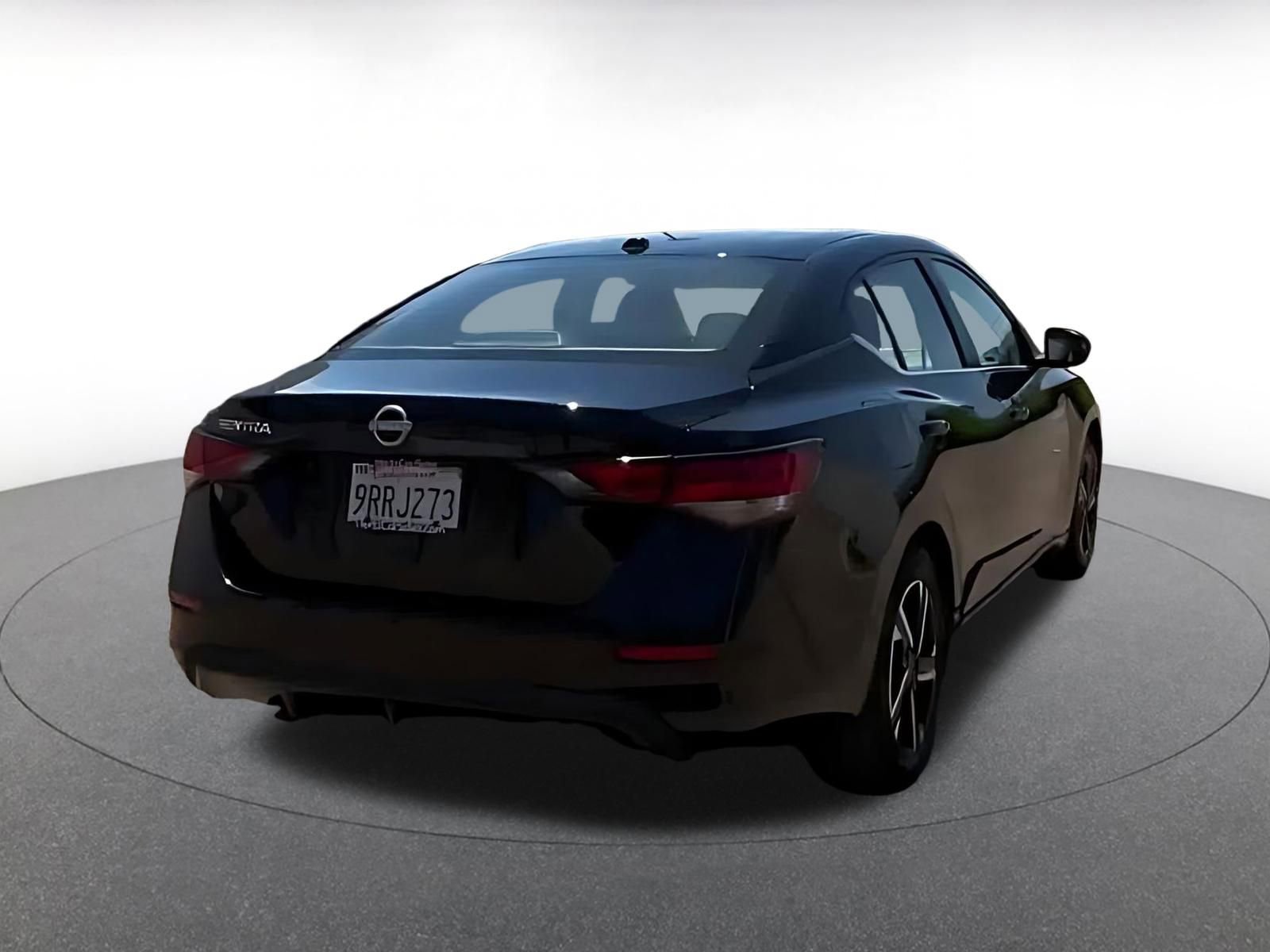 Used 2025 Nissan Sentra SV FWD image 15