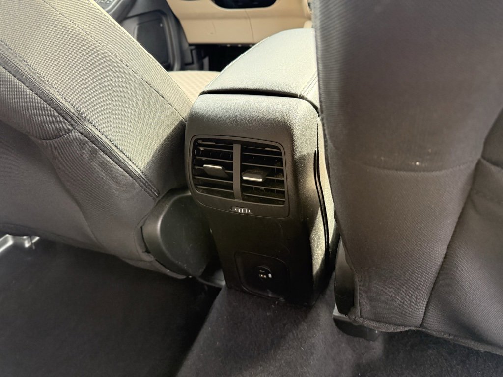 Used 2022 Ford Escape SE w/ Convenience Package image 36