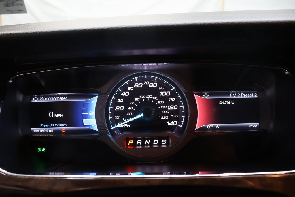 Used 2019 Ford Taurus Limited image 19