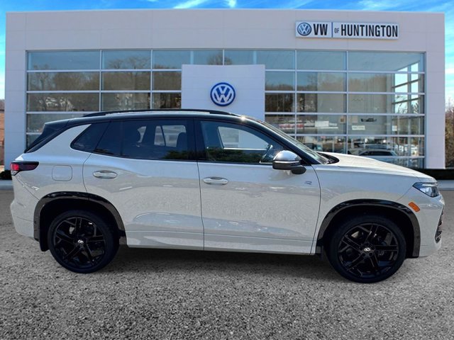 Certified 2026 Volkswagen Tiguan SE R-Line w/ Tiguan Adventure Package AWD/4WD image 6