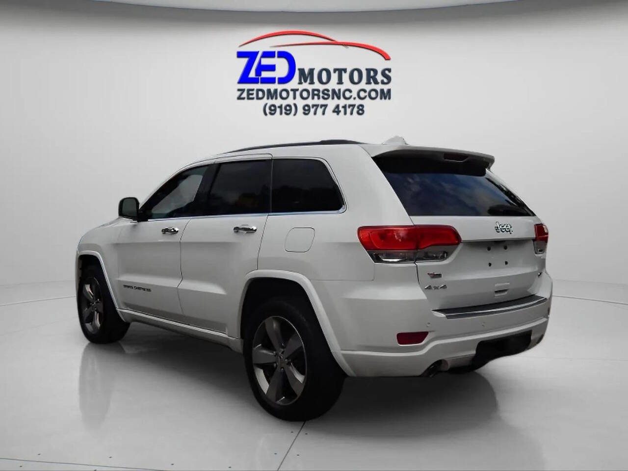 Used 2016 Jeep Grand Cherokee Overland w/ Advanced Technology Group image 7