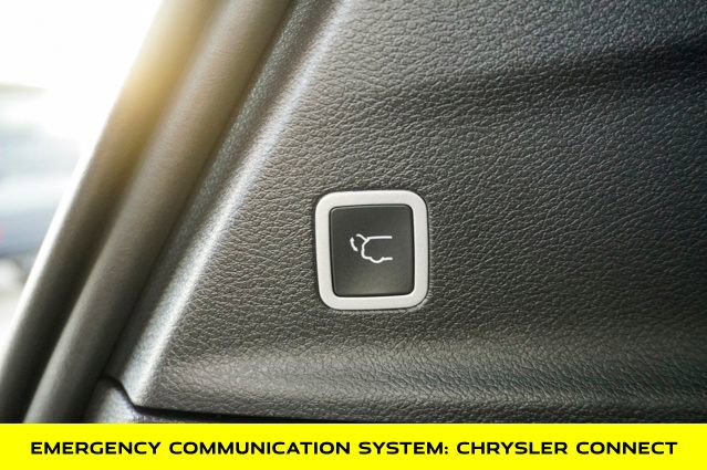 New 2026 Chrysler Pacifica Select image 6