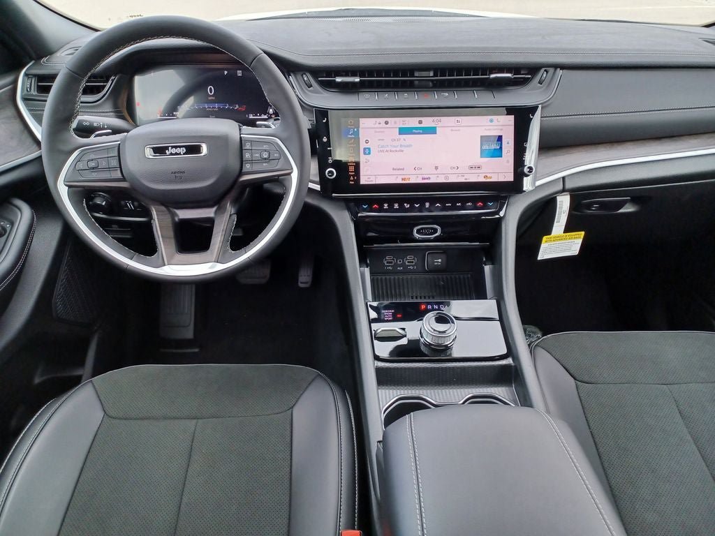 New 2026 Jeep Grand Cherokee Altitude AWD/4WD image 27