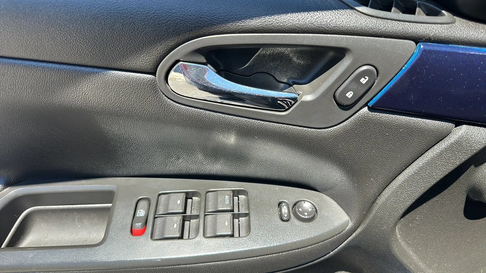 Used 2012 Chevrolet Impala LT w/ LT Sunroof Package FWD image 25