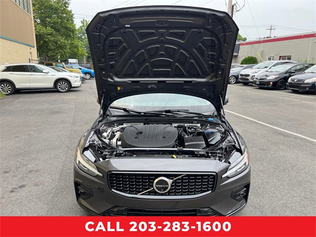 Used 2024 Volvo S60 B5 Plus image 26