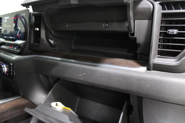 Used 2022 GMC Sierra 1500 SLT w/ SLT Convenience Package AWD/4WD image 29