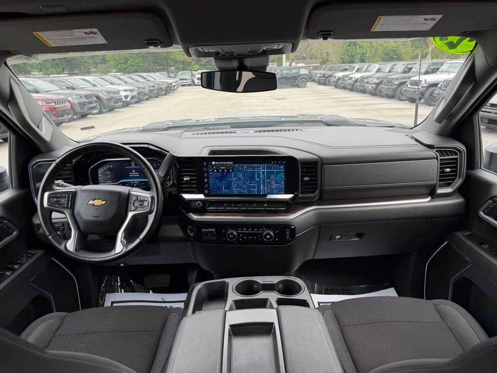 Used 2025 Chevrolet Silverado 2500 LT w/ Convenience Package image 34