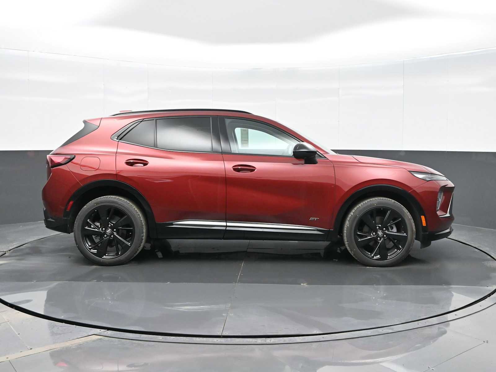 Used 2024 Buick Envision Sport Touring image 9