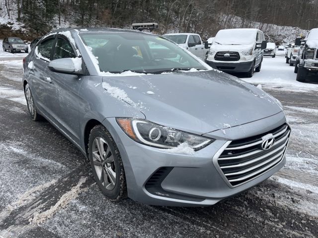Used 2017 Hyundai Elantra SE image 3