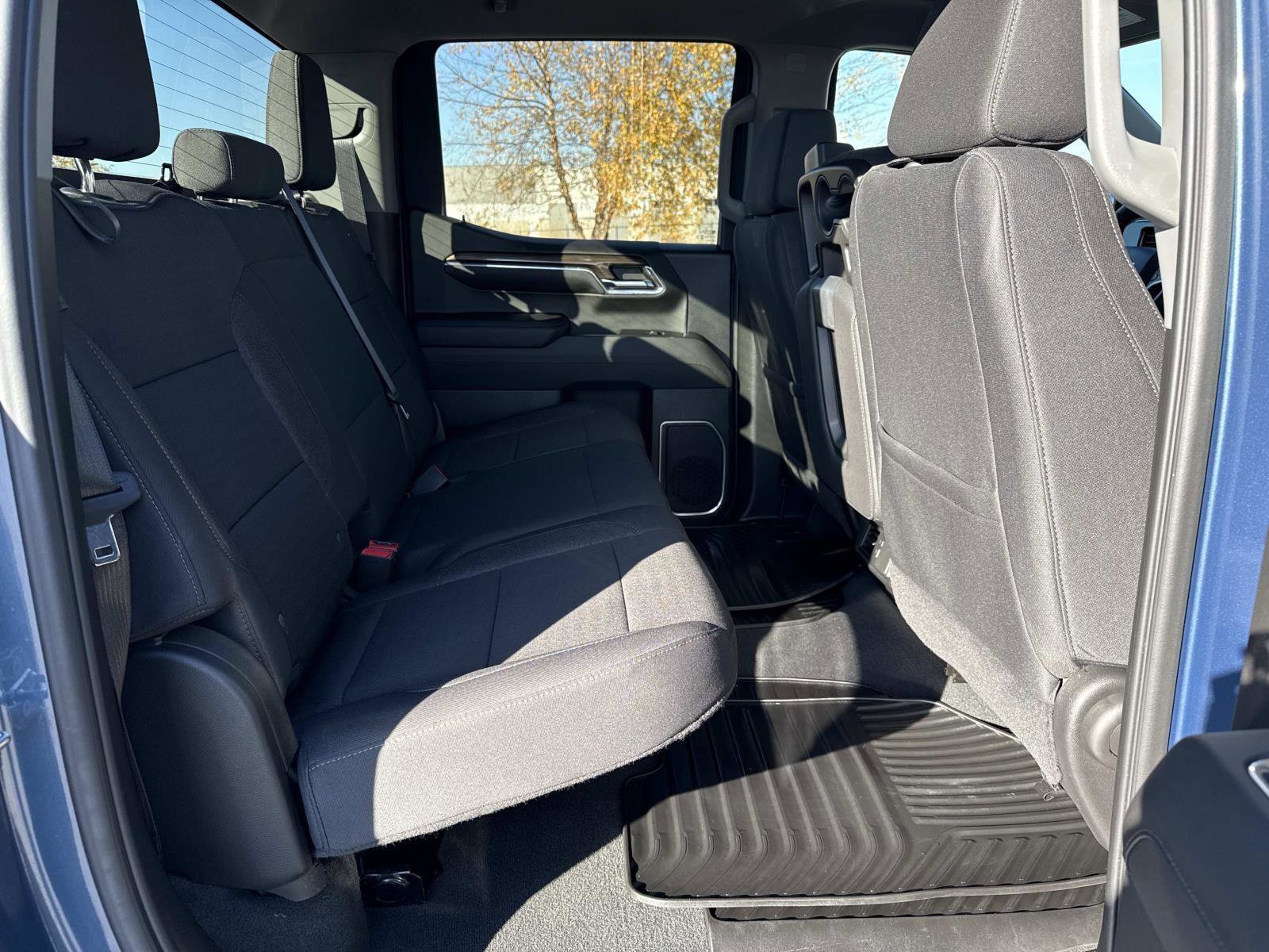 Used 2024 Chevrolet Silverado 1500 LT image 19