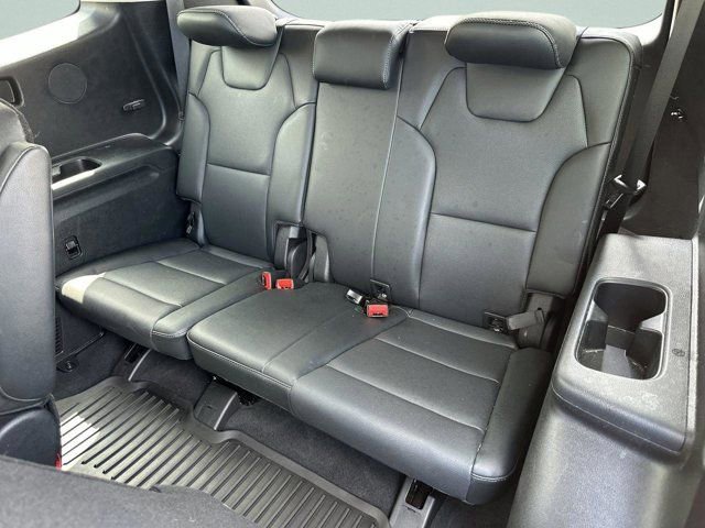 Used 2025 Kia Telluride EX w/ EX Captain's Chair Package FWD image 15