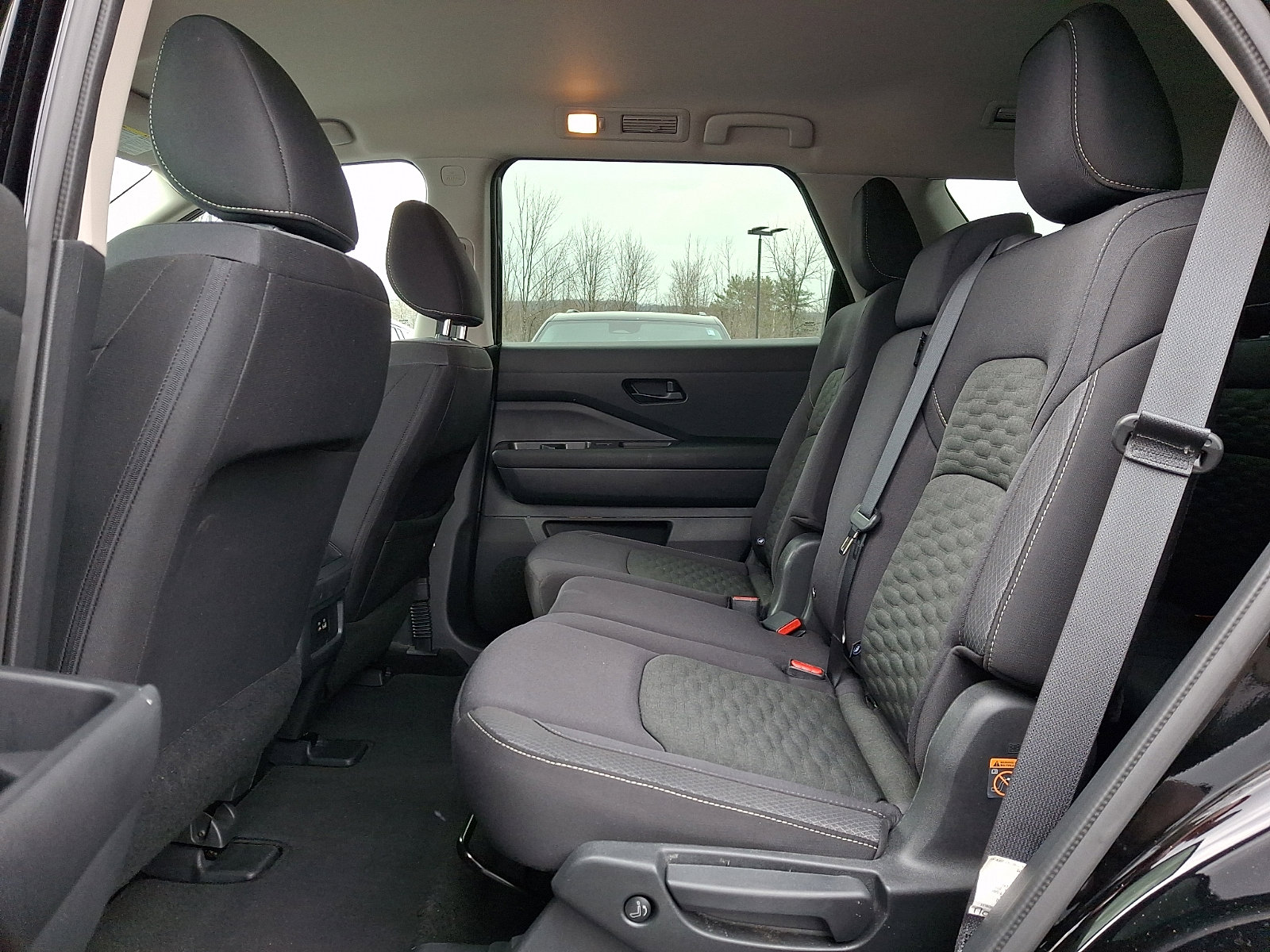 Used 2024 Nissan Pathfinder S AWD/4WD image 9