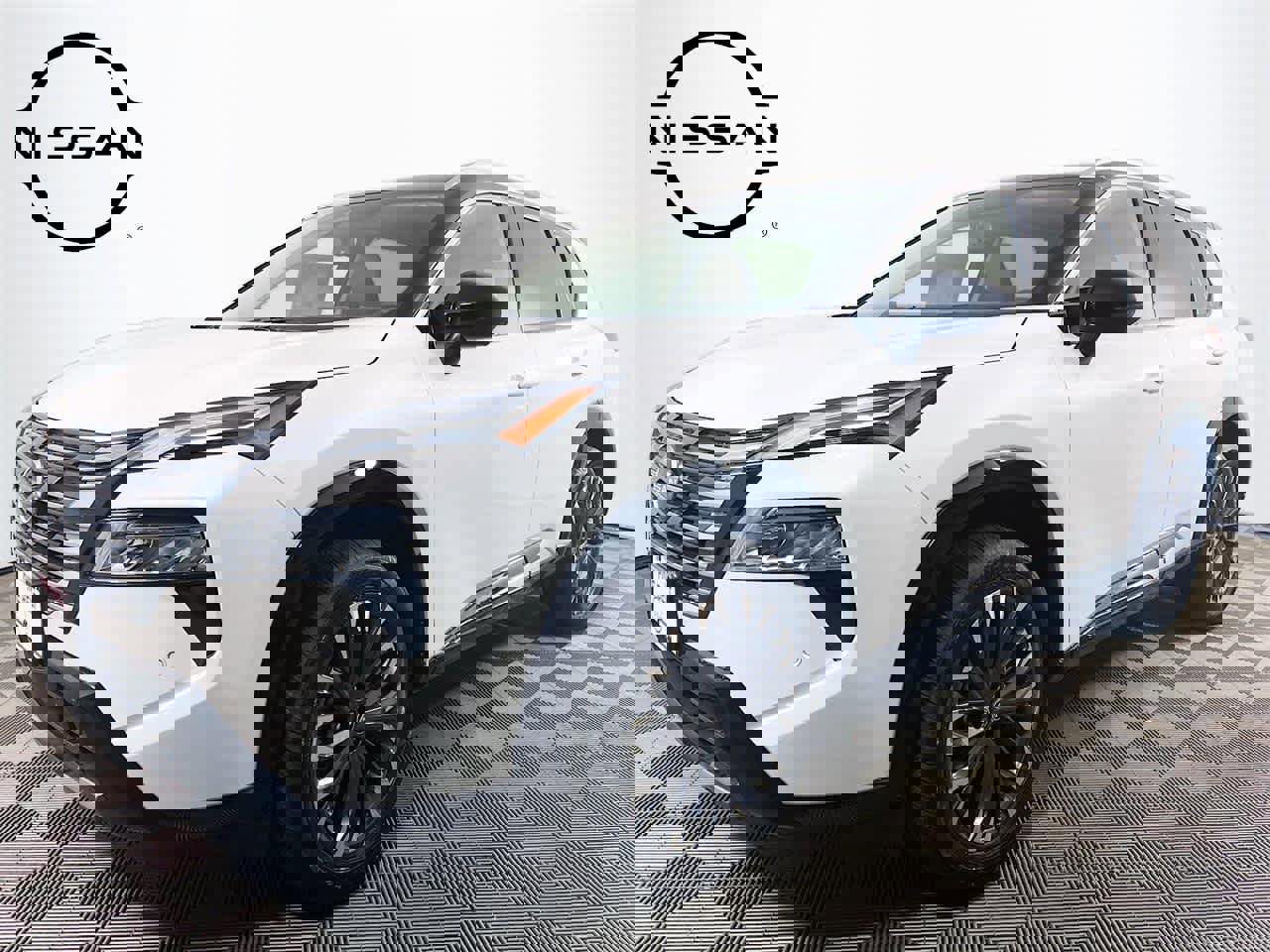 New 2026 Nissan Rogue Platinum image 1
