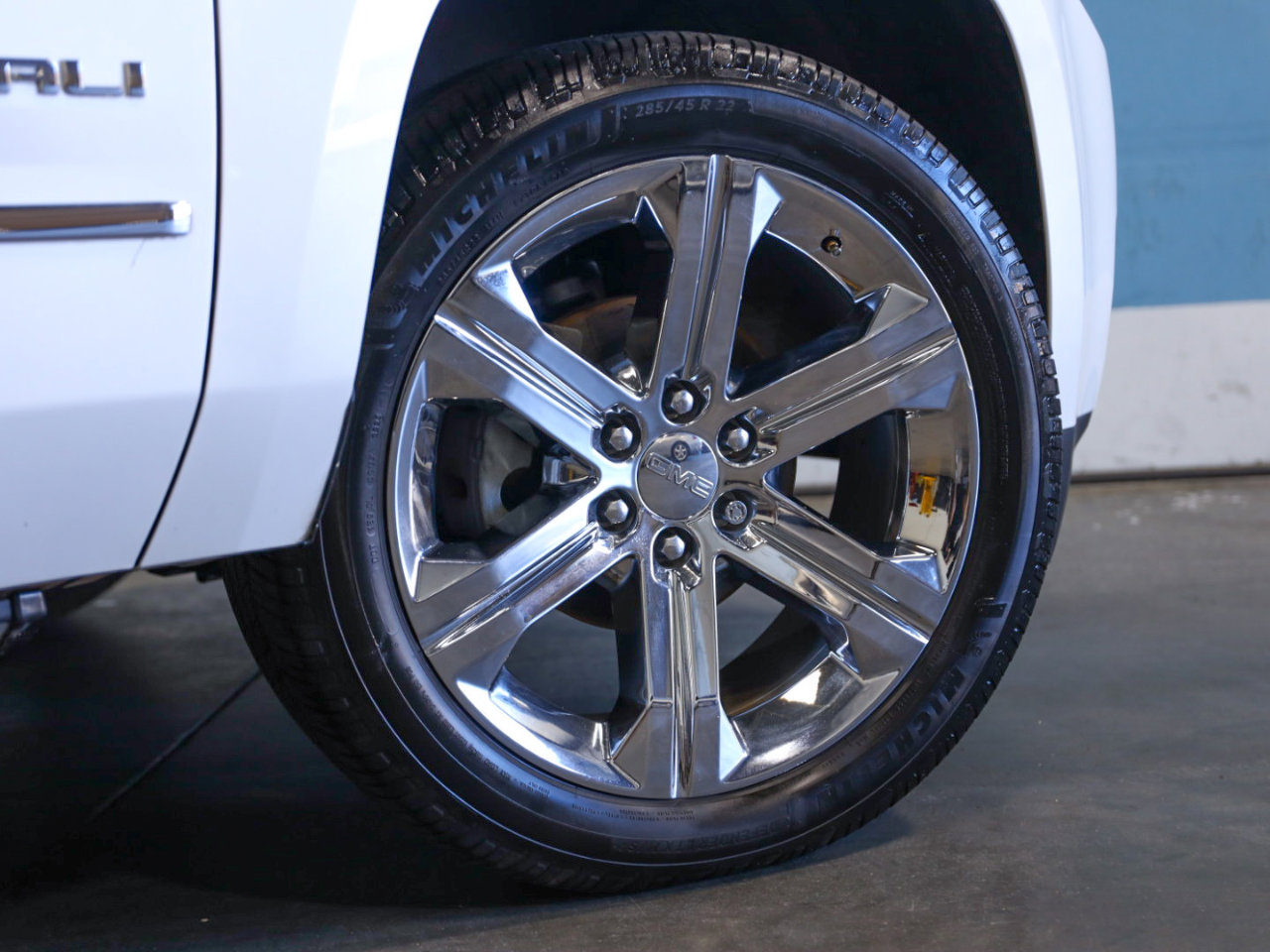 Used 2016 GMC Yukon XL Denali w/ Open Road Package image 47