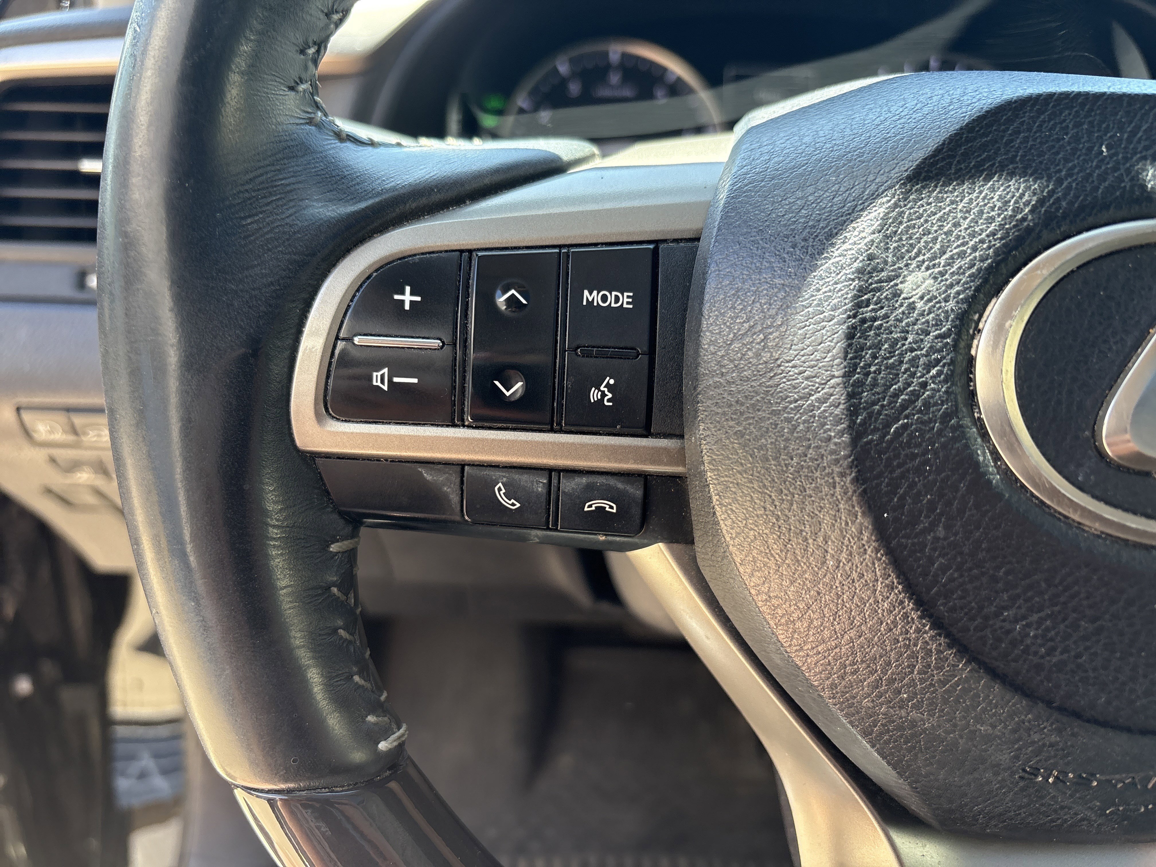 Used 2017 Lexus RX 350 AWD w/ Luxury Package image 19