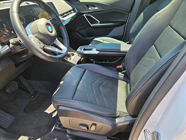 Used 2026 BMW X1 xDrive28i w/ Technology Package AWD/4WD image 16