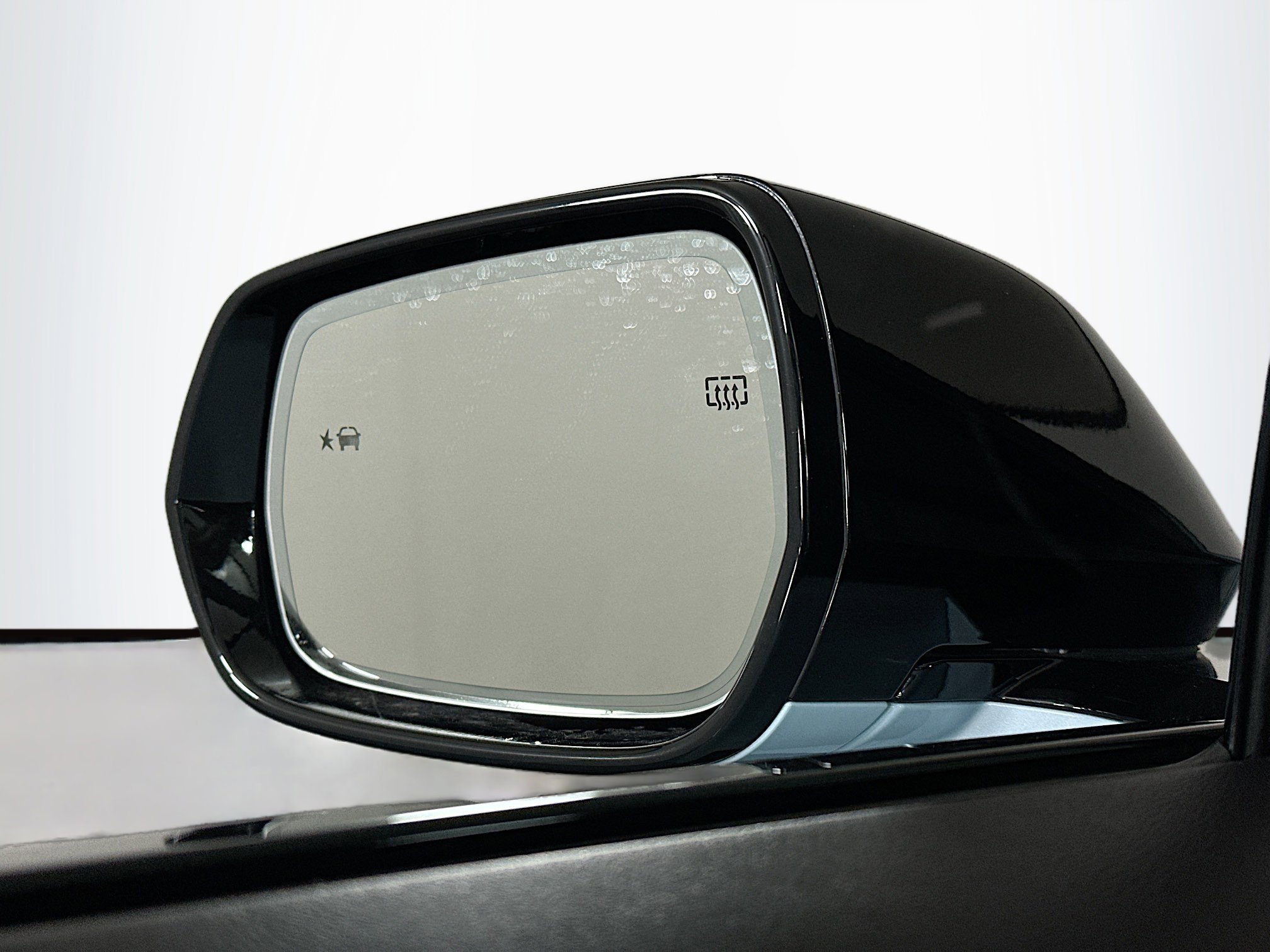 Used 2025 Cadillac Lyriq Sport image 16