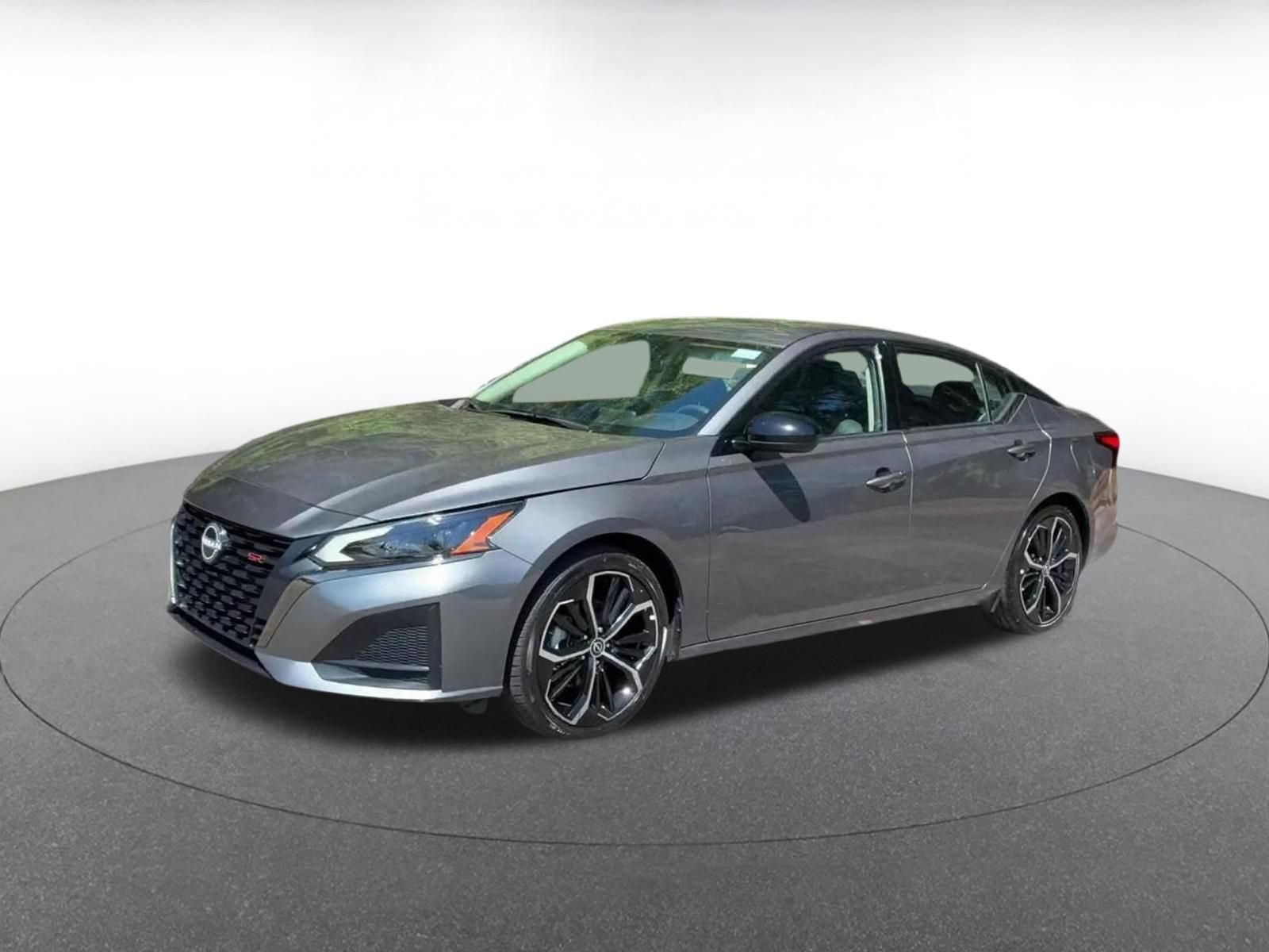 Used 2025 Nissan Altima 2.5 SR FWD image 7