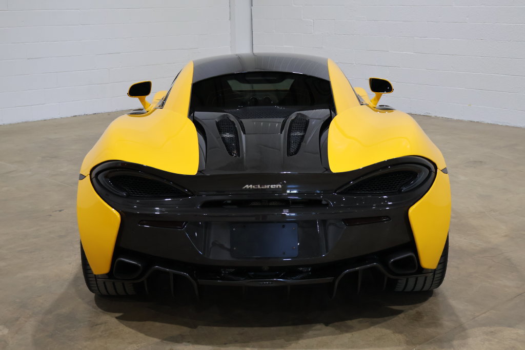 Used 2016 McLaren 570S Coupe RWD image 2