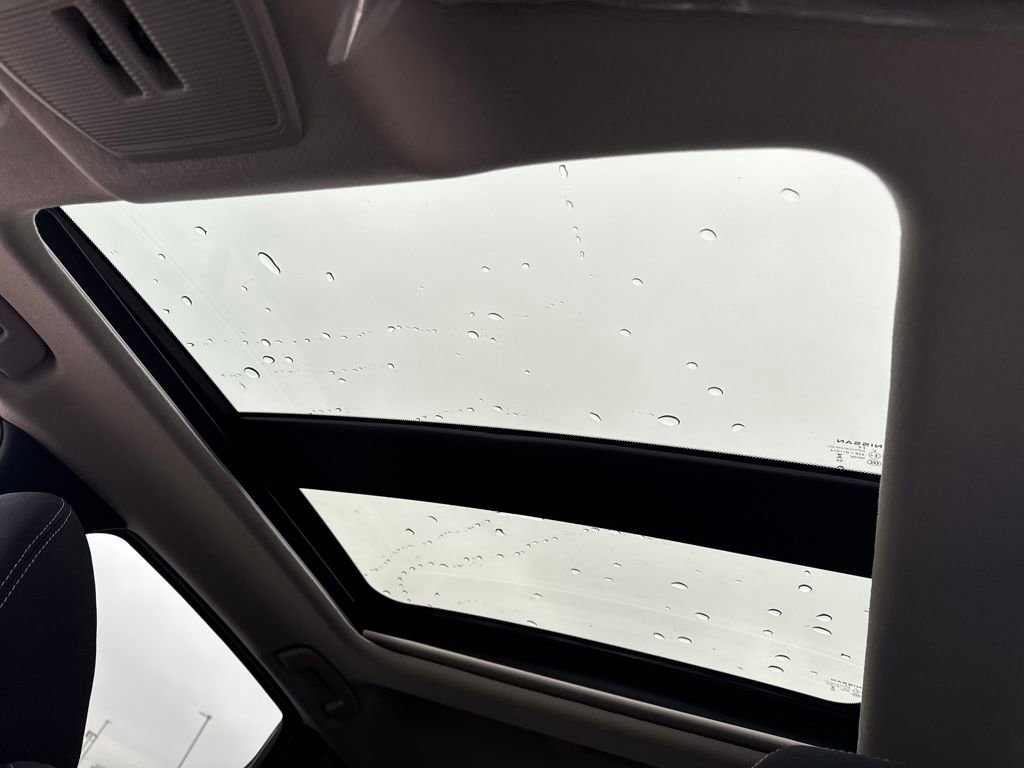 New 2026 Nissan Kicks SV w/ SV Premium Package image 18