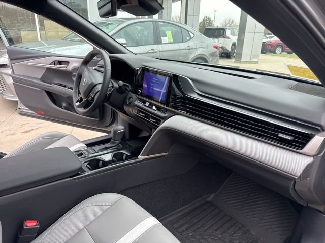 Used 2026 Toyota Camry SE w/ Convenience Package AWD/4WD image 31