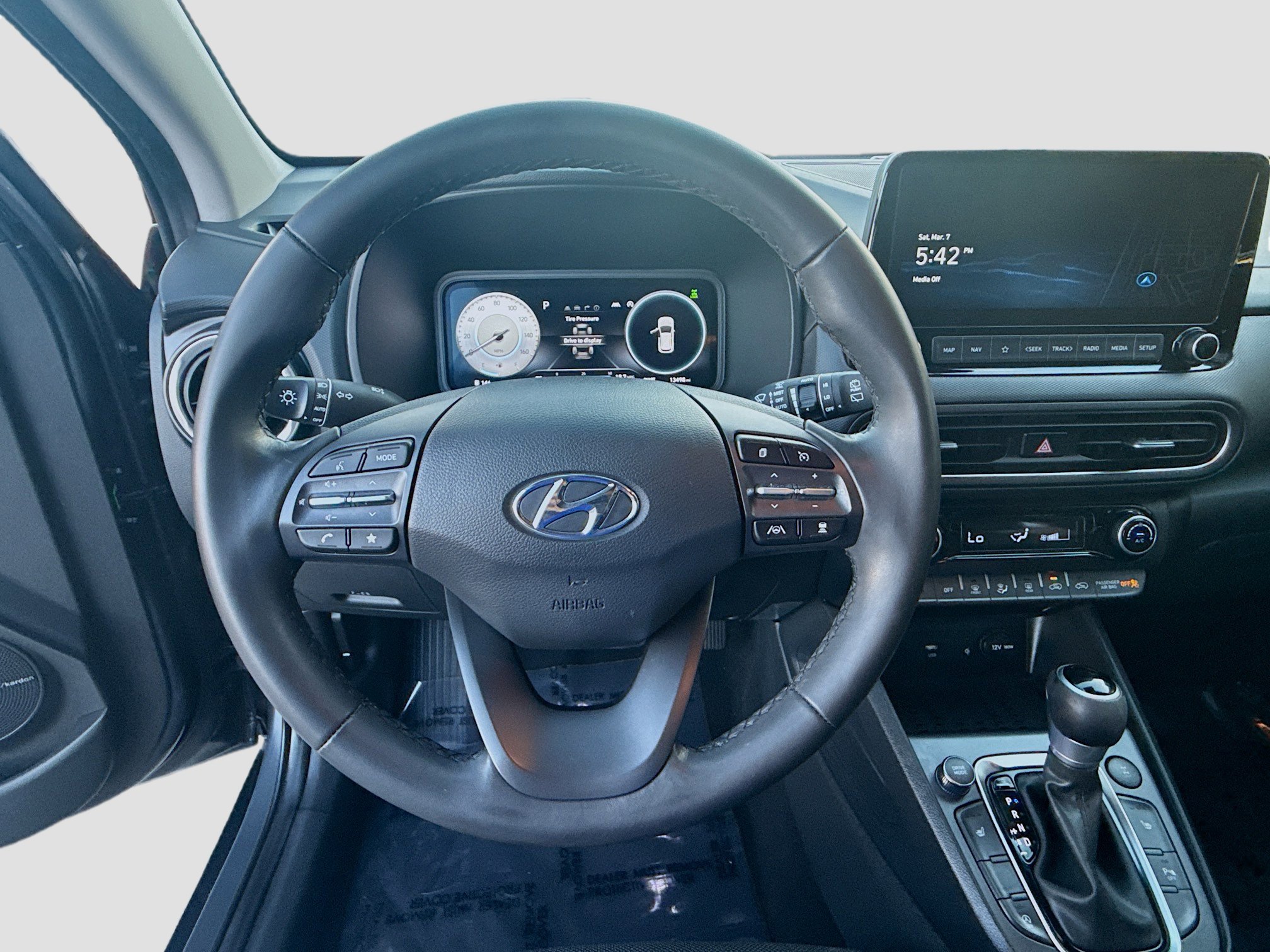 Used 2023 Hyundai Kona Limited w/ Cargo Package AWD/4WD image 8